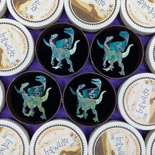 Hot Bloody Rapt Brooch Brooches