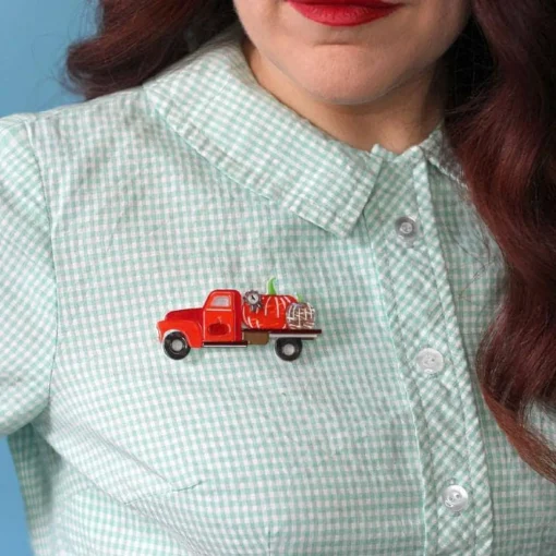 Cheap County Fair Chariot Brooch Brooches