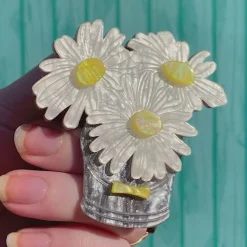 Shop Day'S Eye Brooch Brooches
