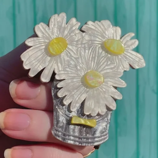 Shop Day'S Eye Brooch Brooches