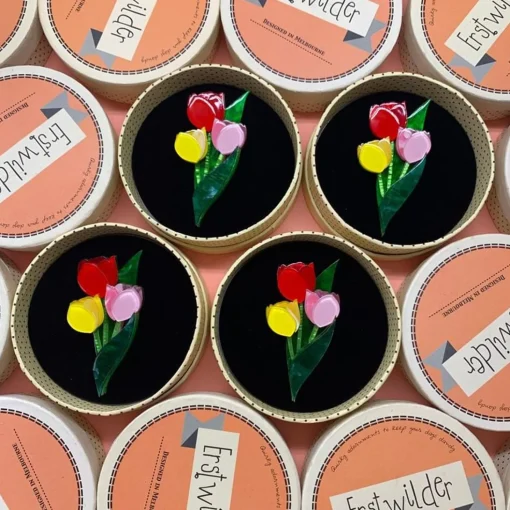 Store Dutch Courage Brooch Brooches