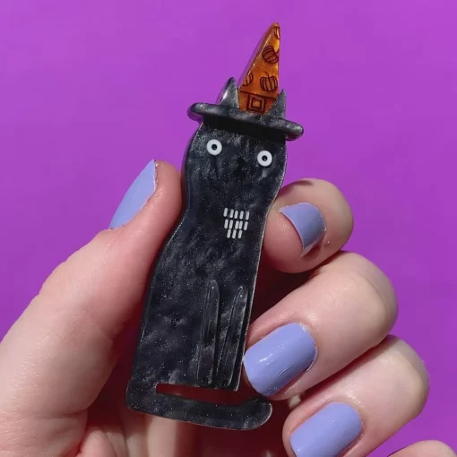 New Familiar Shadow Brooch Brooches
