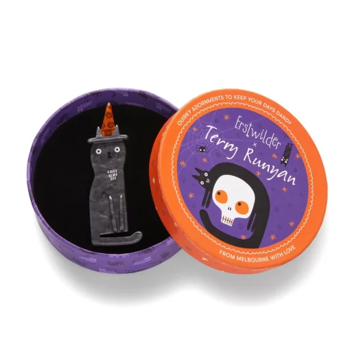 New Familiar Shadow Brooch Brooches