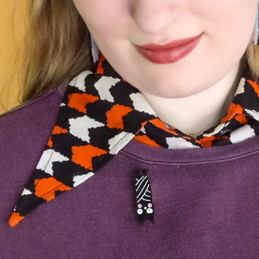 Hot Halloween Hang-Up Bat Mini Brooch Brooches