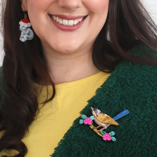 Best Holly Wagtail Brooch Brooches