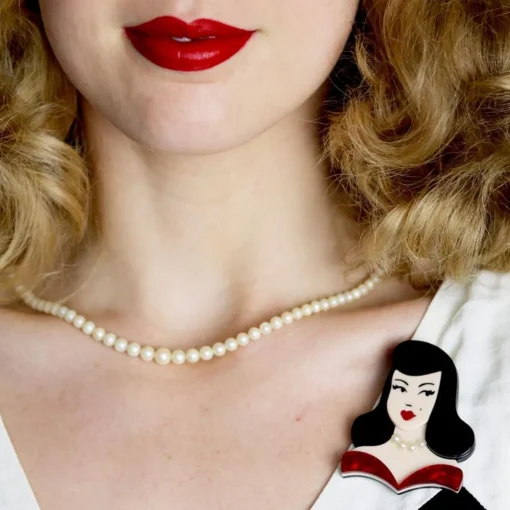 Online Leading Lady Brooch Brooches