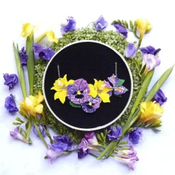 Shop Love-In-Idleness Flower Necklace (Small) Necklaces