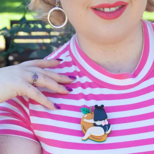 Best Mango Hug Brooch Brooches