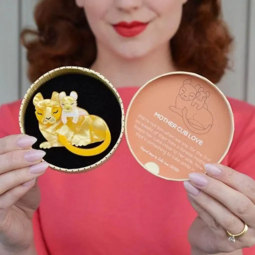 Shop Mother Cub Love Lion Brooch Brooches