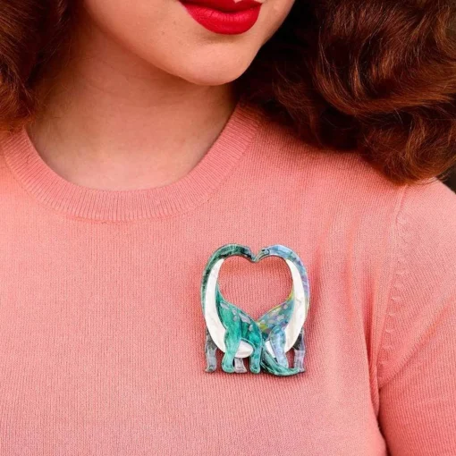 Discount Neck And Neck Brooch Brooches