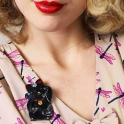 Fashion Neko The Beckoner Brooch Brooches