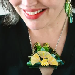 Discount Perched Upon The Lilly Pillies Necklace Necklaces