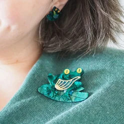 Discount Pod Dweller Brooch Brooches