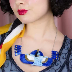 Store Queen Of The Throne Necklace Necklaces