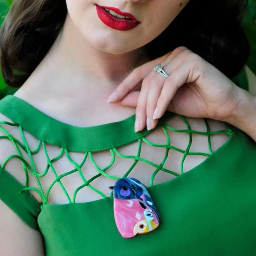 Discount The Perky Pink Robin Brooches