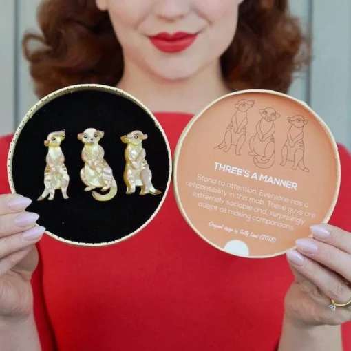 Flash Sale Three'S A Manner Meerkat Brooch Set Brooches