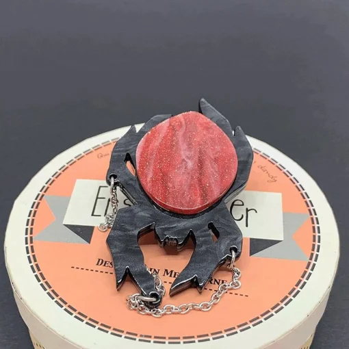 Store Web Spinning Wonder Brooch Brooches