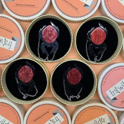 Store Web Spinning Wonder Brooch Brooches