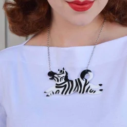 Cheap Zebra Crossing Necklace Necklaces
